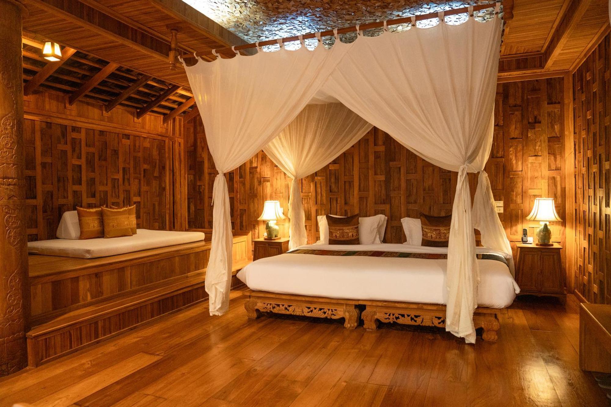 Santhiya Phuket Natai Resort & Spa Exterior foto