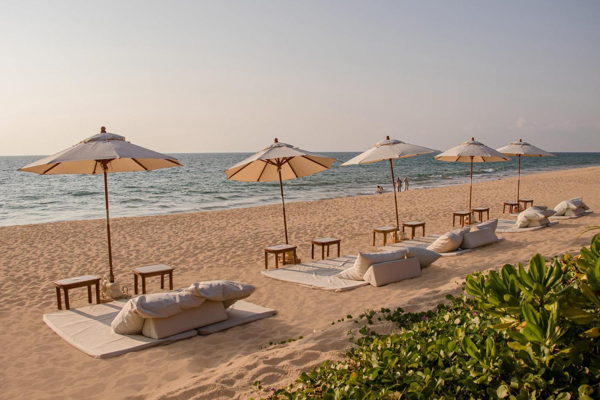 Santhiya Phuket Natai Resort & Spa Exterior foto